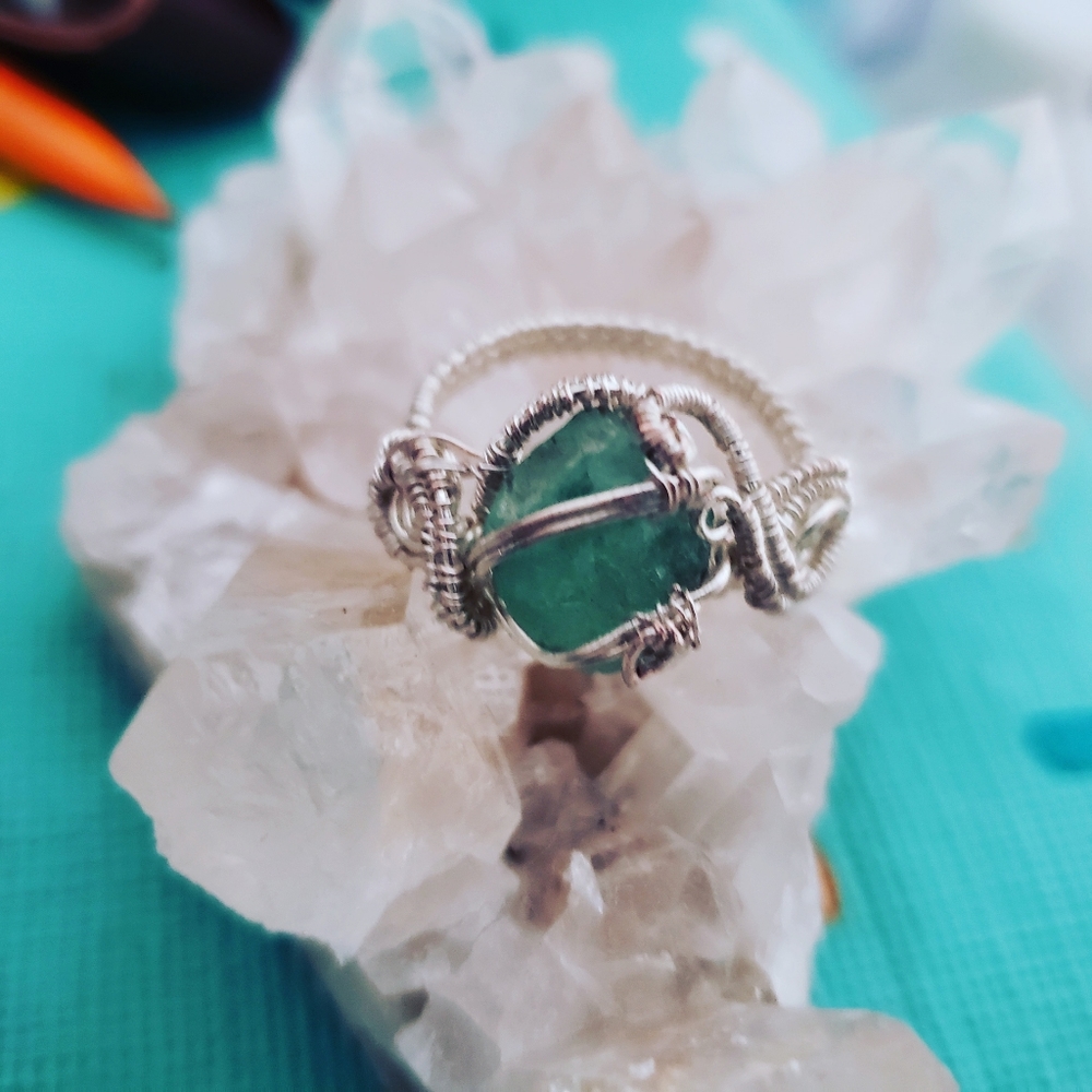 Emerald in the raw ring